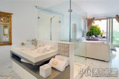 濱水別墅 盡享海灘無(wú)限美景現(xiàn)代衛(wèi)生間裝修圖片